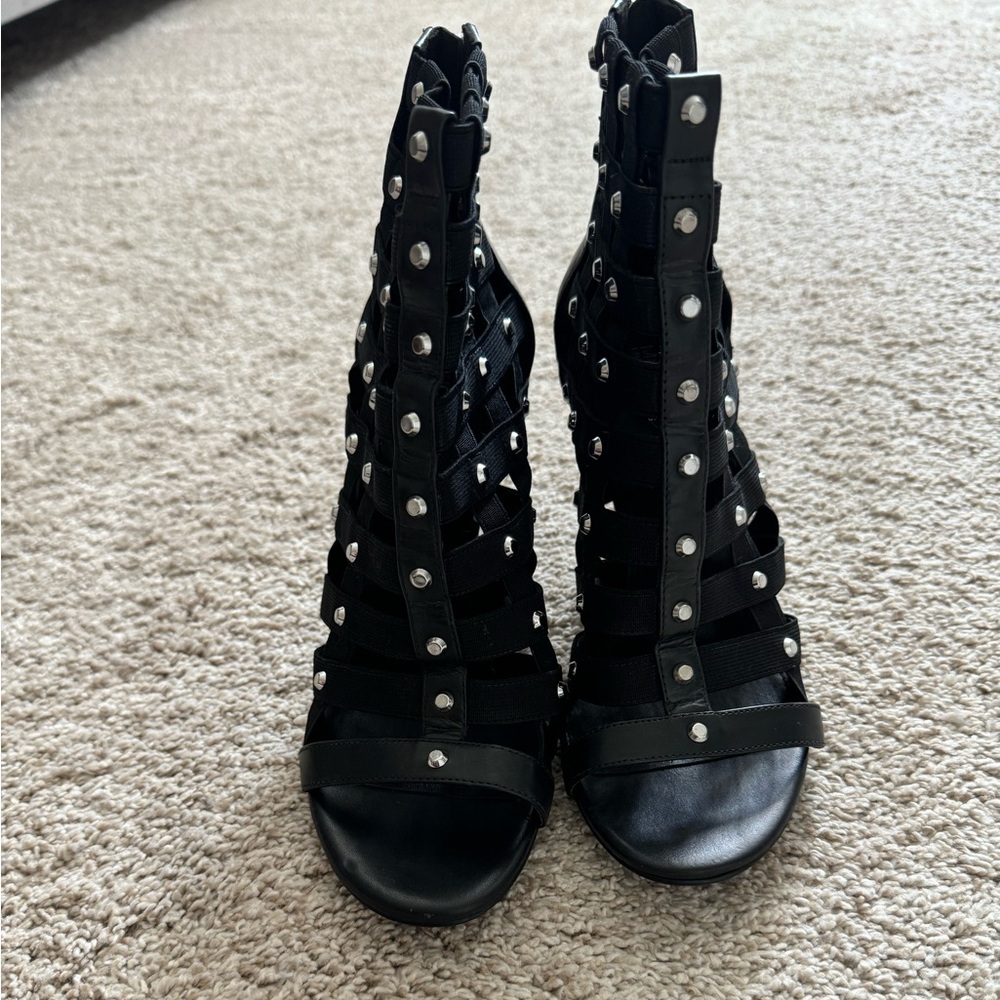 Michael Kors Heels! - Picture 4 of 12